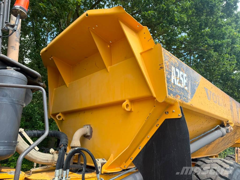 Volvo A 25 E Dumper - Knickgelenk