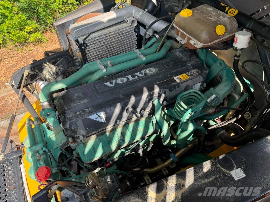 Volvo A 25 E Dumper - Knickgelenk