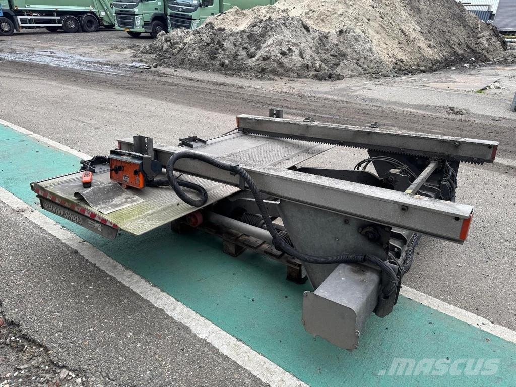 Dhollandia DHSM.30 3000 KG LIFT Zadní dveře