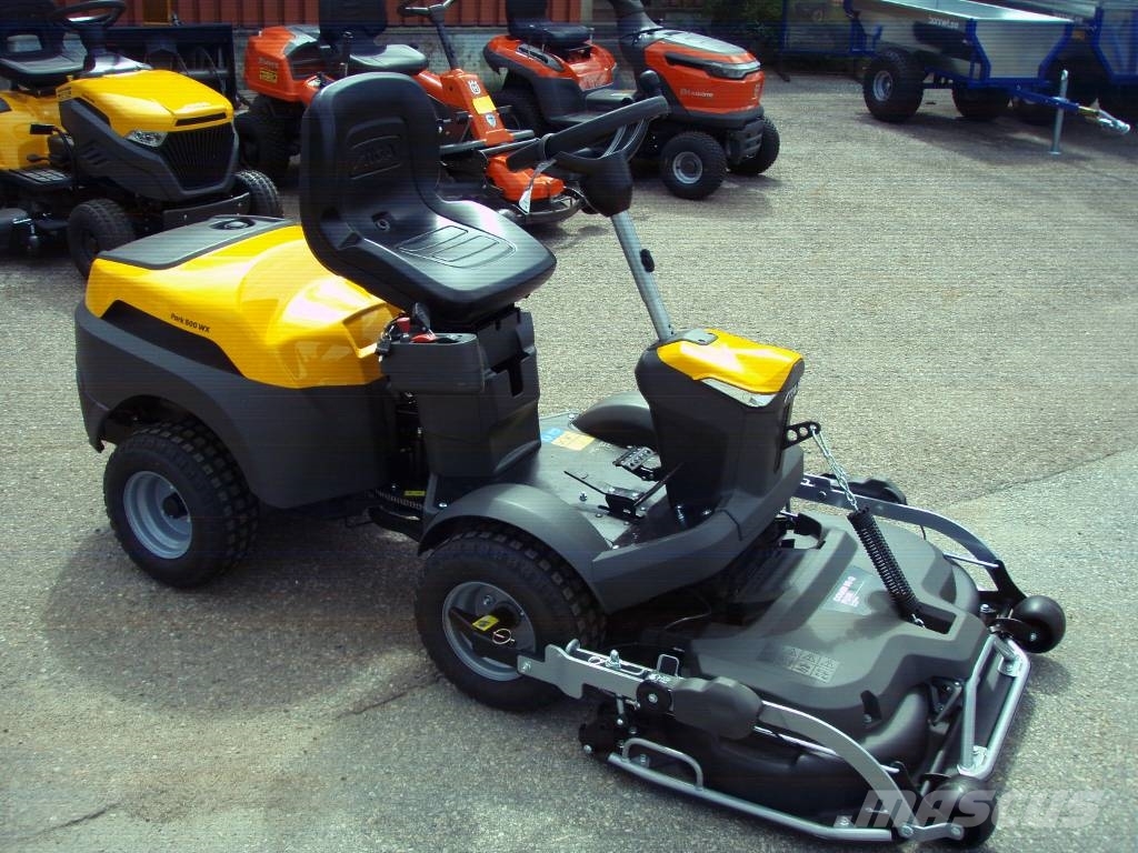 Stiga Park 500 WX med Combi 95 Q Plus Tondeuses montées