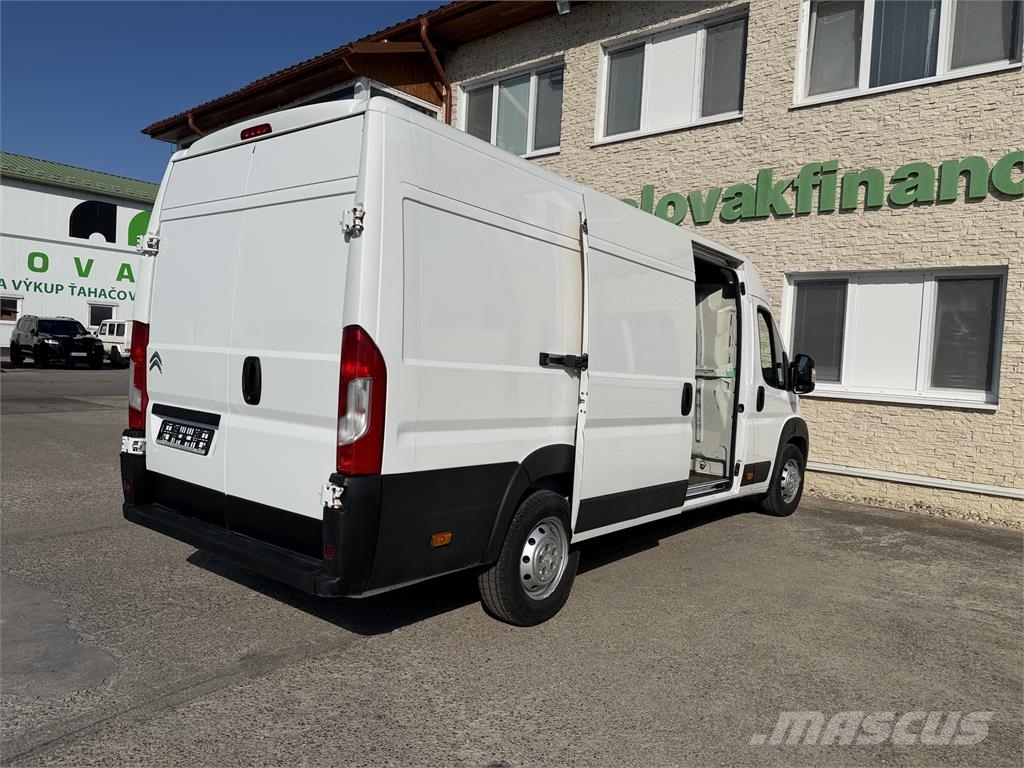 Citroën Jumper VIN 817 Furgonetas cerradas