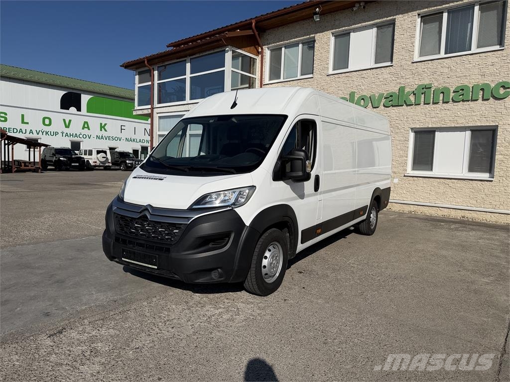 Citroën Jumper VIN 817 Furgonetas cerradas
