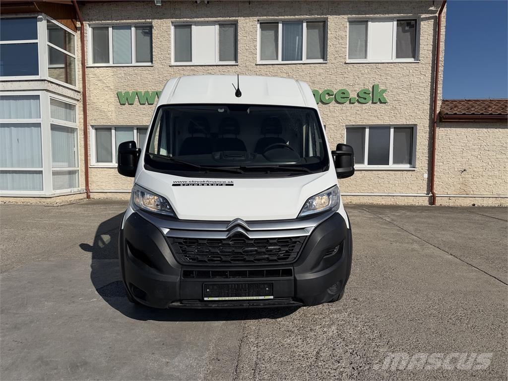 Citroën Jumper VIN 817 Furgonetas cerradas