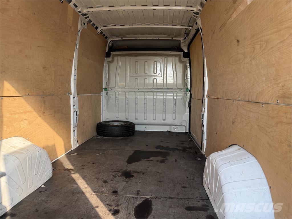 Citroën Jumper VIN 817 Furgonetas cerradas