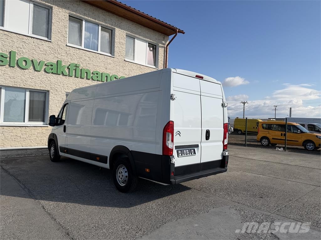Citroën Jumper VIN 817 Furgonetas cerradas