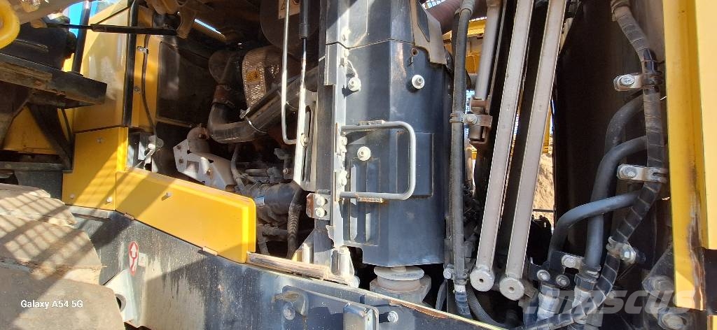 Komatsu WA 470-6 Колесни товарачи