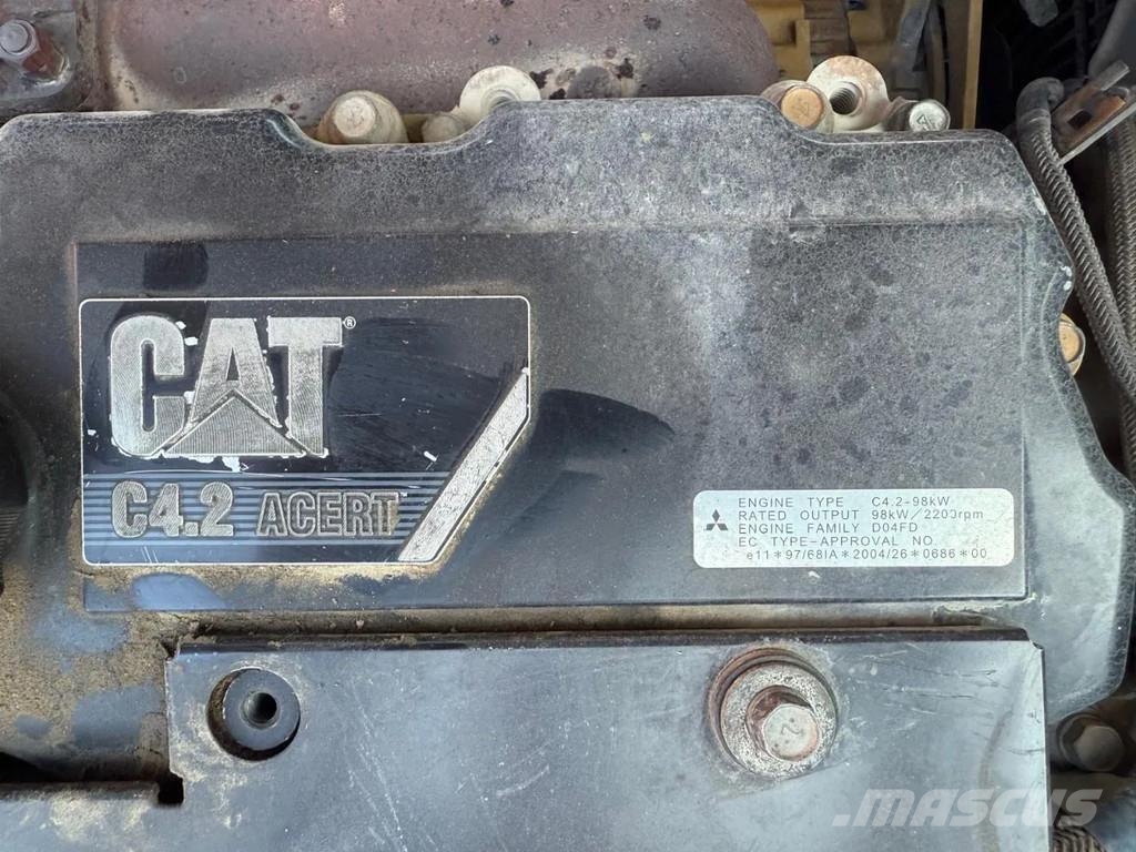CAT 319D Pásová rýpadla