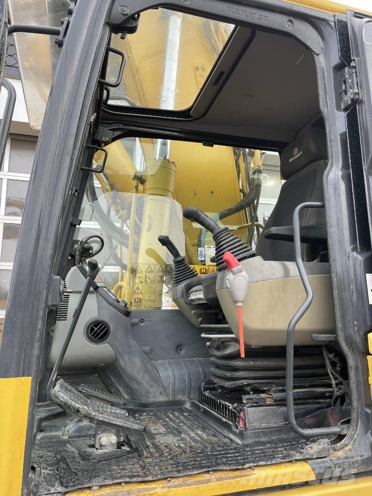Komatsu PC 290 NLC-10 optional mit Oilquick OQ 7055 Excavadoras sobre orugas