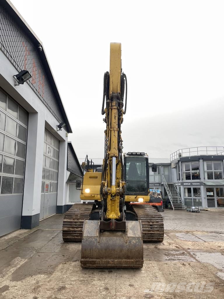 Komatsu PC 290 NLC-10 optional mit Oilquick OQ 7055 Excavadoras sobre orugas
