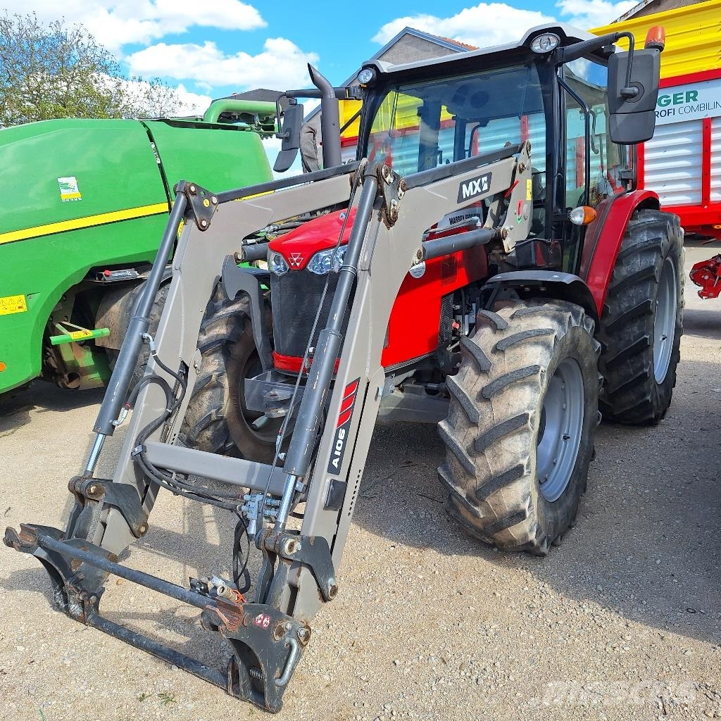 Massey Ferguson 4709 Трактори