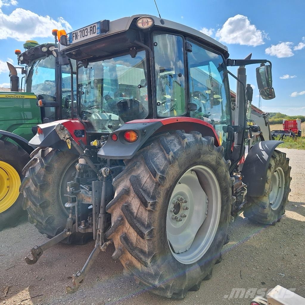 Massey Ferguson 4709 Трактори