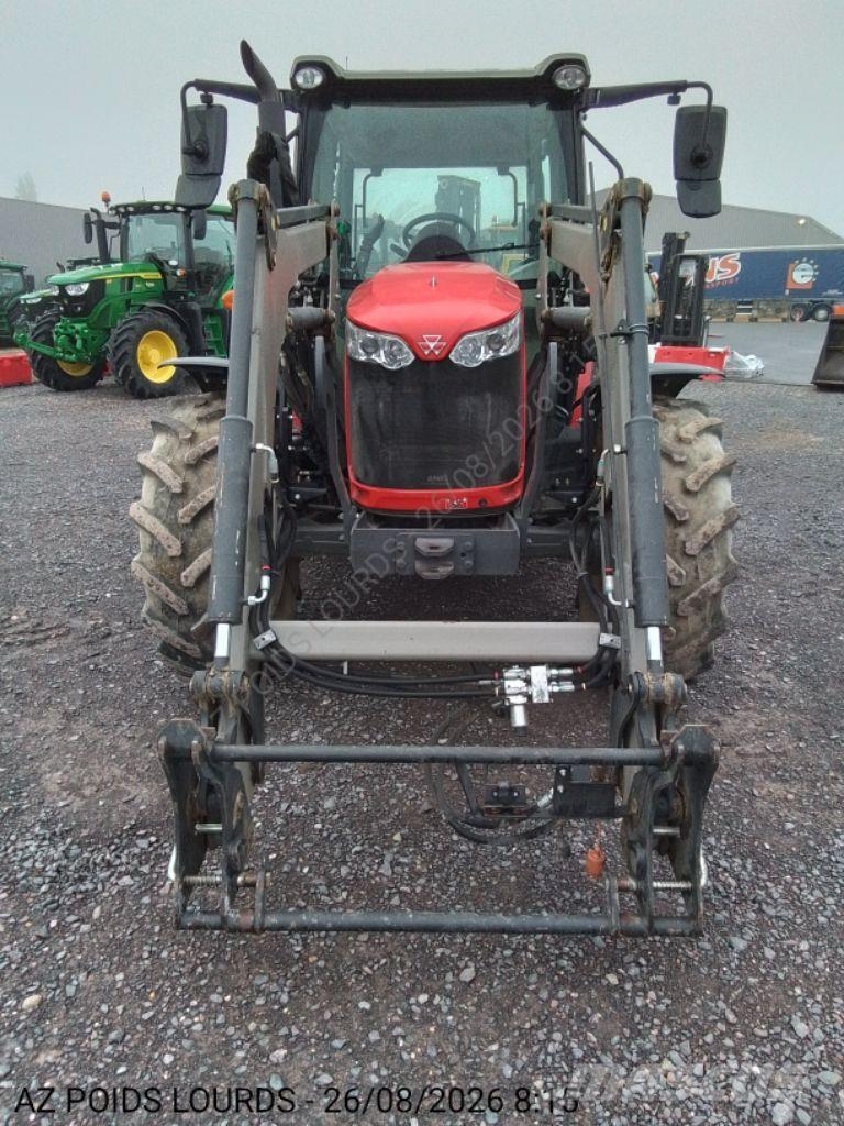Massey Ferguson 4709 الجرارات