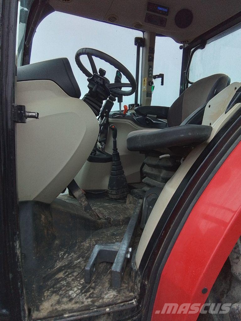 Massey Ferguson 4709 الجرارات