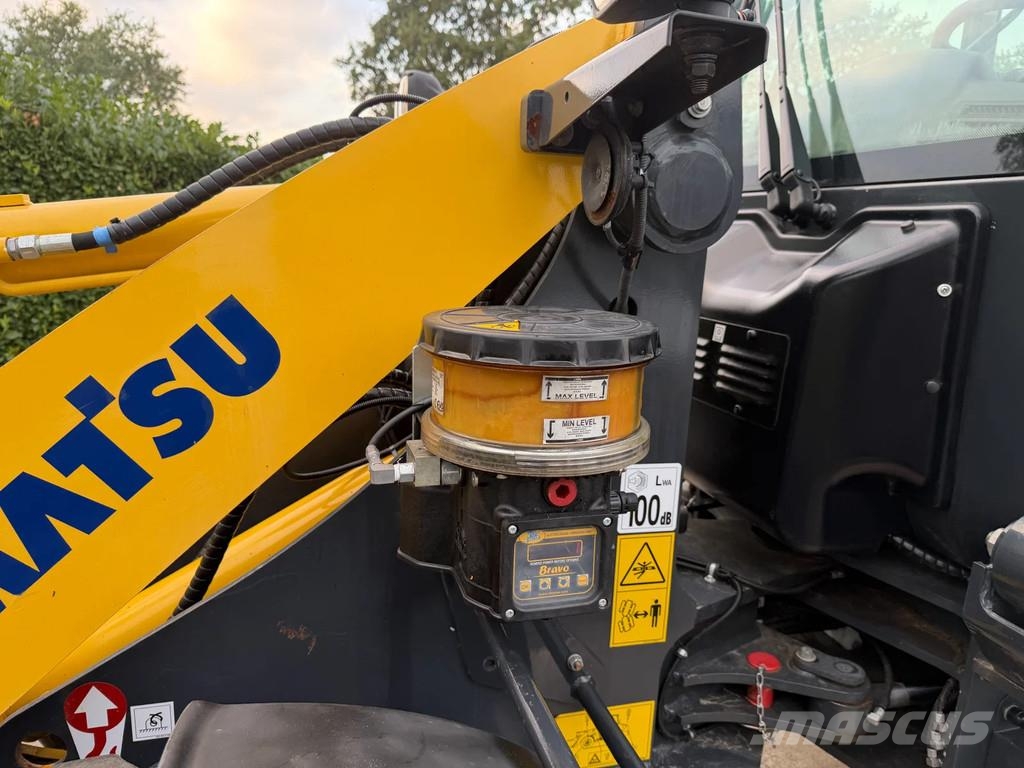 Komatsu WA70 WA 70-7 Wheel loaders