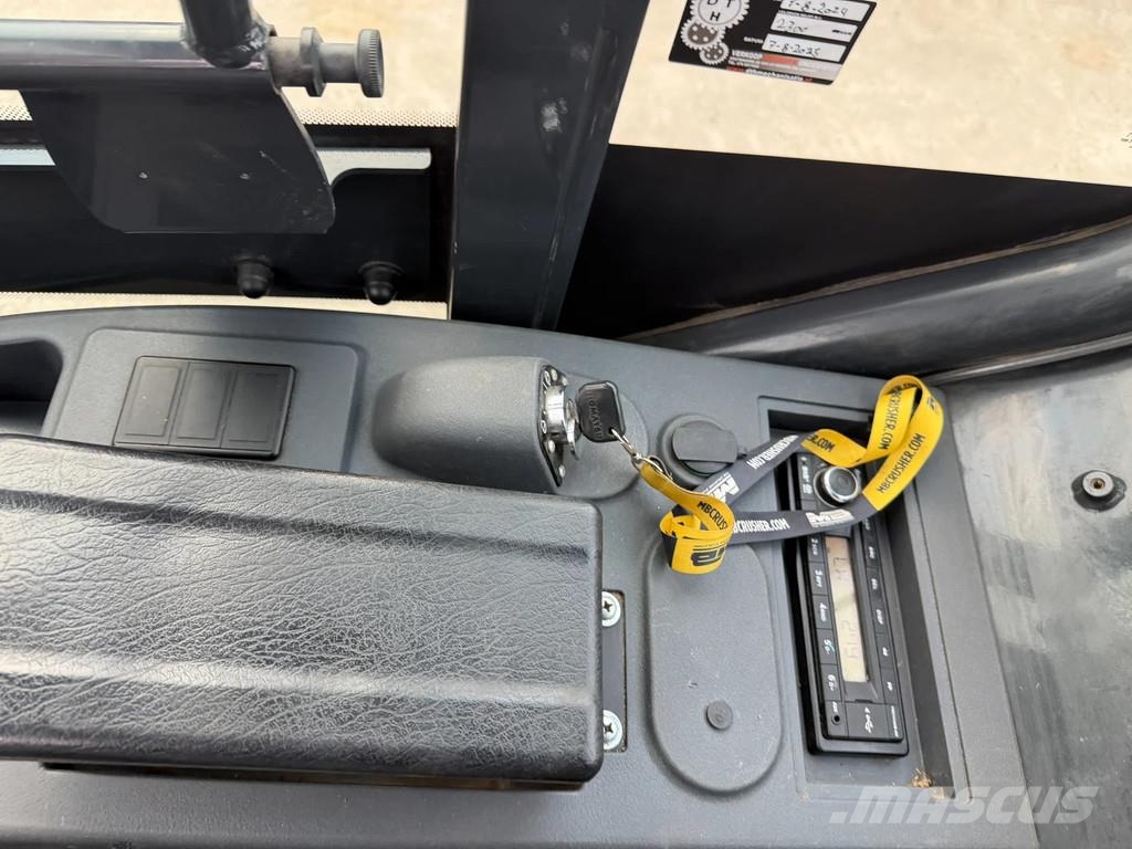 Komatsu WA70 WA 70-7 Wheel loaders