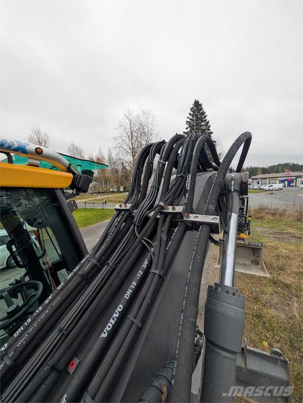 Volvo EWR150 E حفارات بعجل