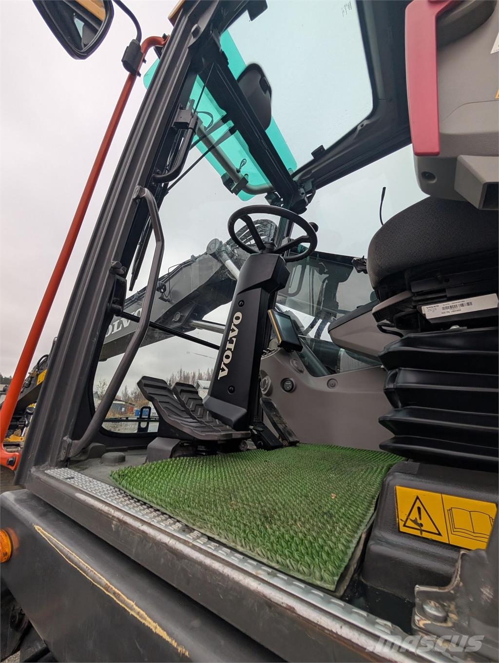 Volvo EWR150 E Escavadoras de rodas
