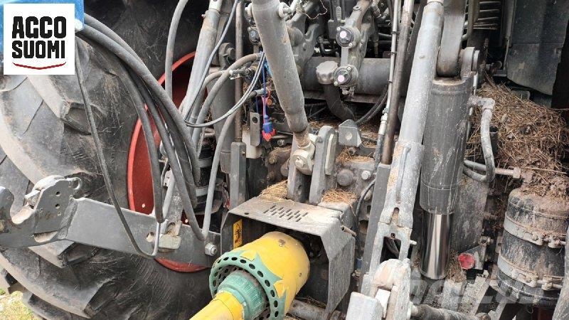 CLAAS 850 AXION HEXASHIFT Traktori
