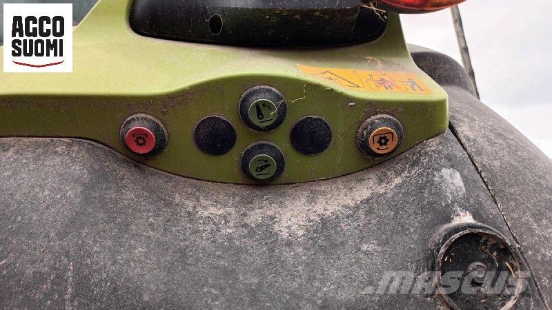 CLAAS 850 AXION HEXASHIFT Traktori