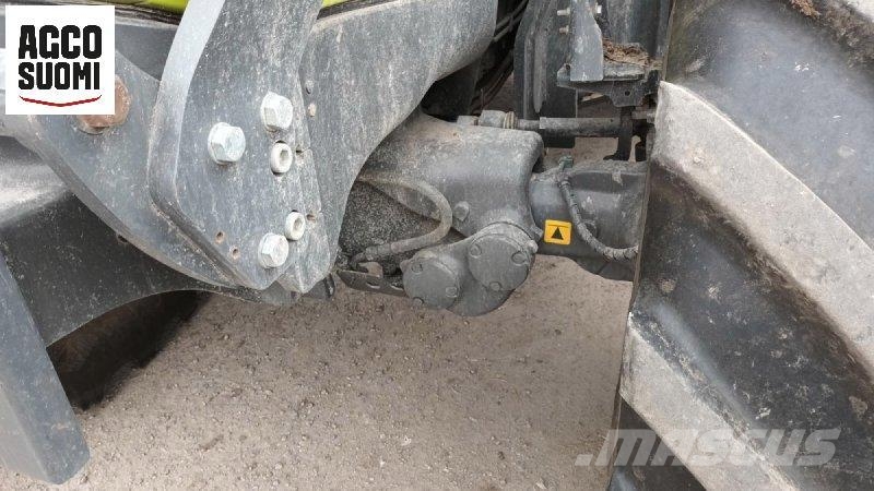 CLAAS 850 AXION HEXASHIFT Traktori