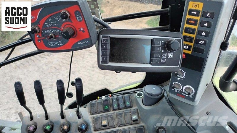 CLAAS 850 AXION HEXASHIFT Traktori