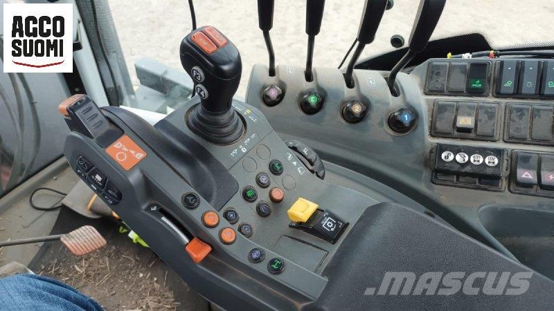 CLAAS 850 AXION HEXASHIFT Traktori