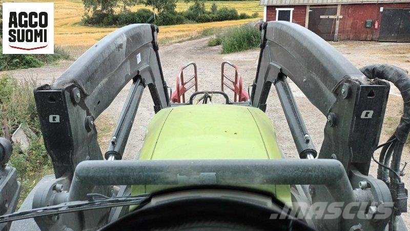 CLAAS 850 AXION HEXASHIFT Traktori