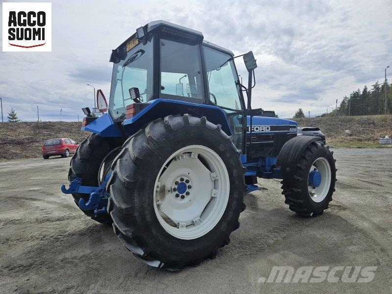Ford 8340 SLE Traktori