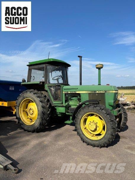 John Deere 3040