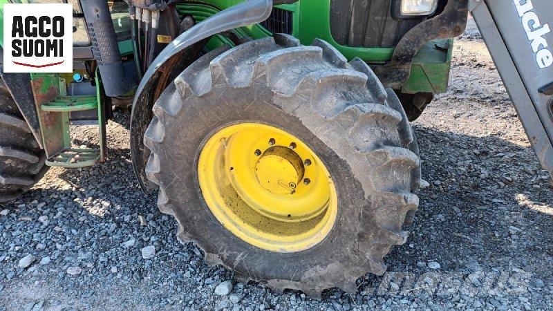 John Deere 6230 Traktory