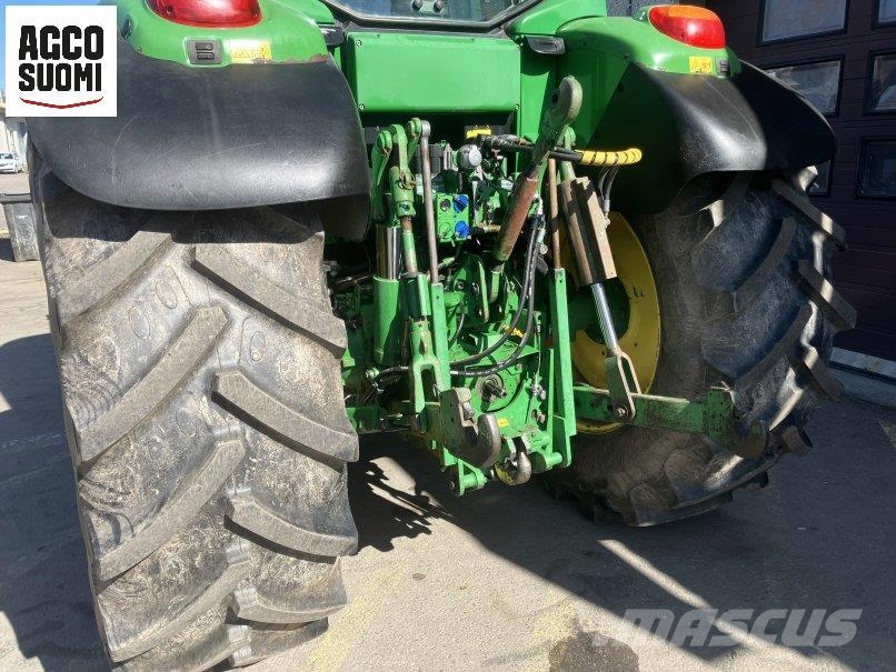 John Deere 6630 PREMIUM Tractoare