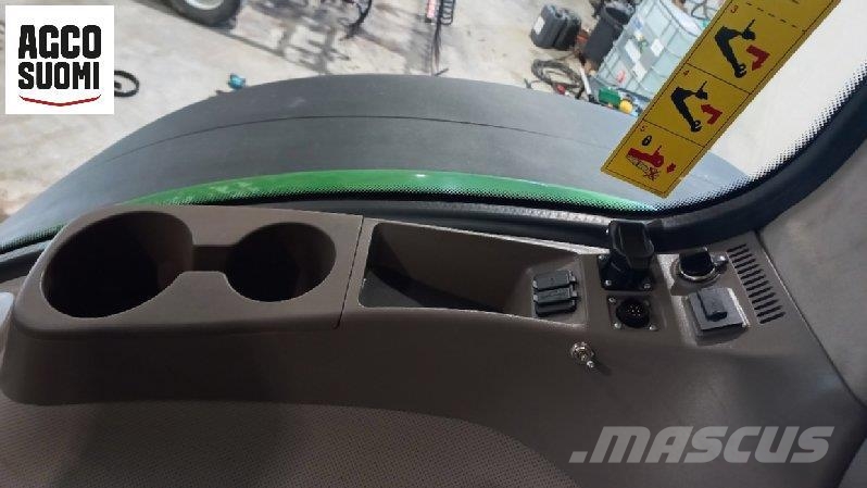 John Deere 8320 R AUTOPOWER الجرارات