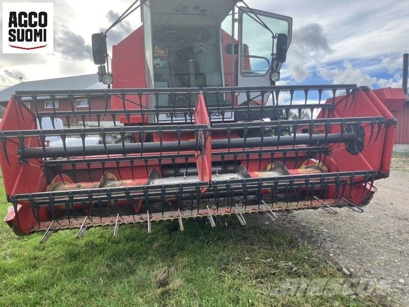 Massey Ferguson 23 HYDRO Teraviljakombainid