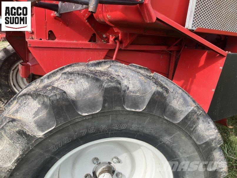 Massey Ferguson 23 HYDRO Teraviljakombainid