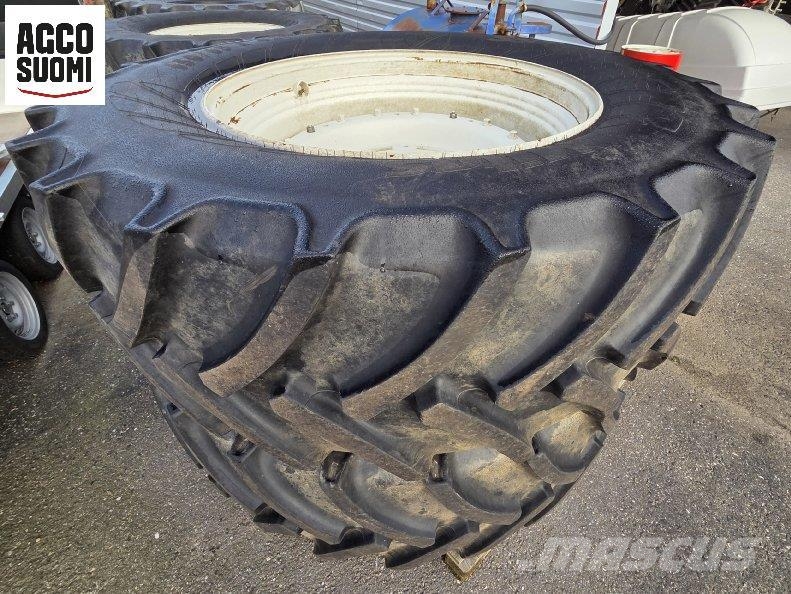 Mitas SST RENKAAT 650/65R42+AC65 600/65R28 säädettävät v Reifen