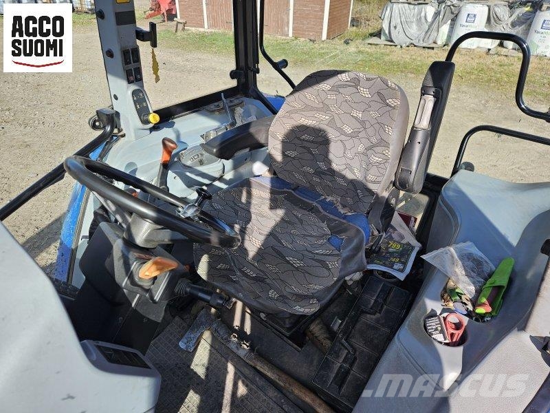 New Holland T5060 DC PS Traktori