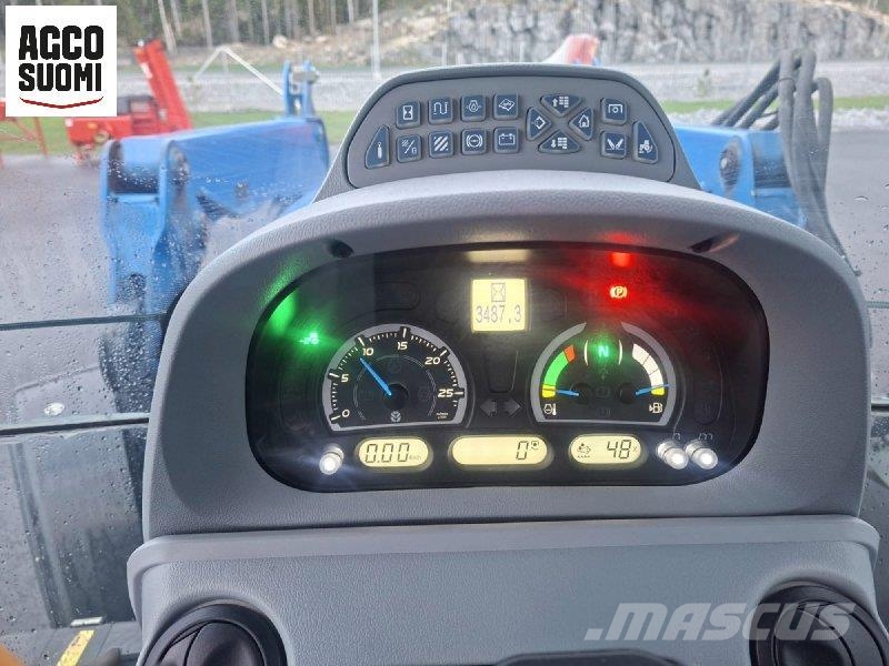 New Holland T6.180 DYNAMIC COMMAND Traktorit