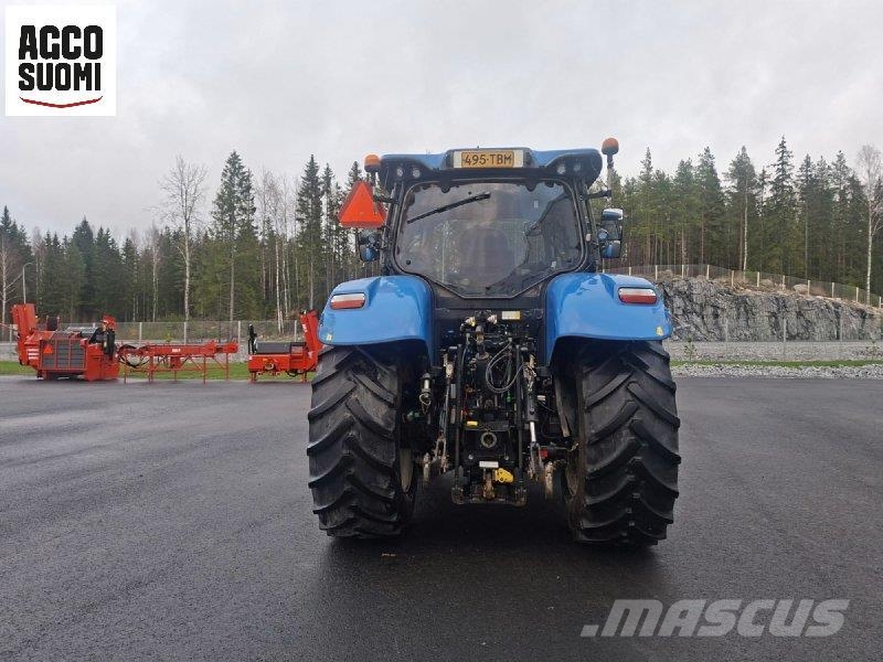 New Holland T6.180 DYNAMIC COMMAND Traktorit