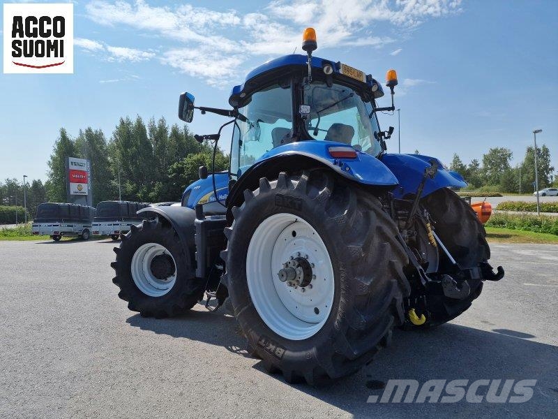 New Holland T7030 AUTOCOMMAND Traktorid