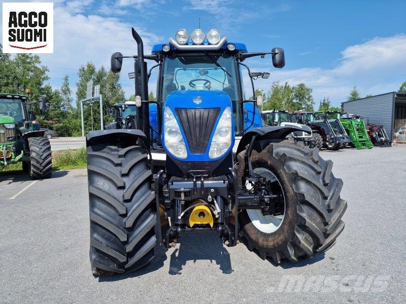 New Holland T7030 AUTOCOMMAND Traktorid
