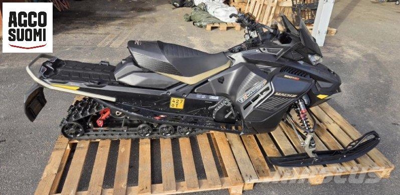 Ski-doo MOOTTORIKELKKA Mach Z 900 Снегоходы