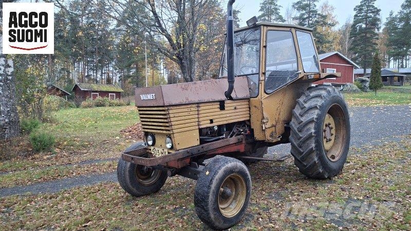 Valmet 702 -2S Traktoriai
