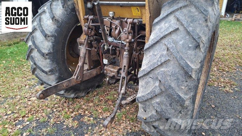 Valmet 702 -2S Traktoriai