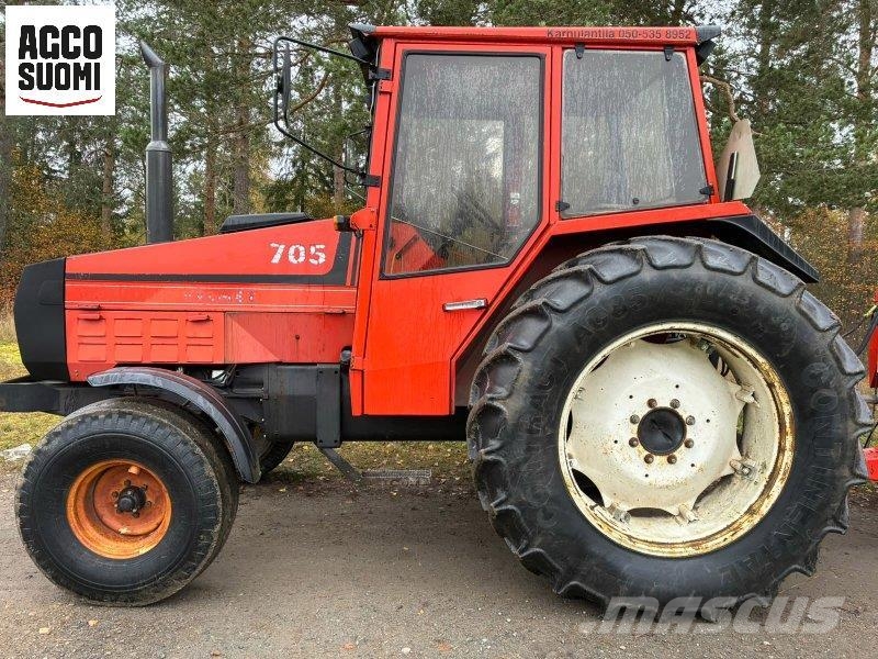 Valmet 705 -2 Traktori