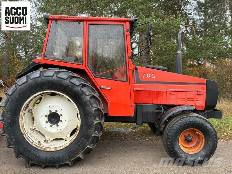 Valmet 705 -2 Traktori