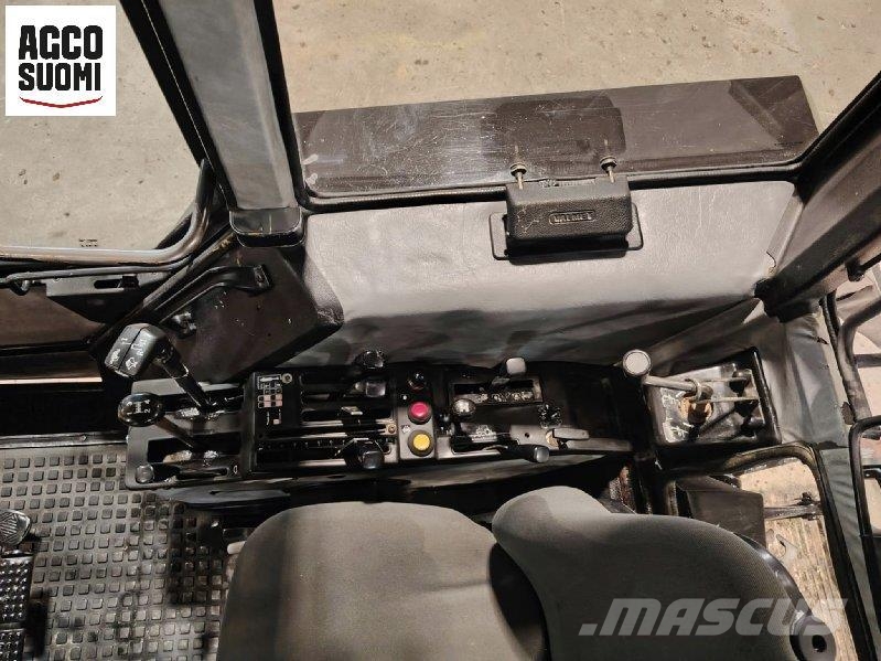 Valtra 605 Ciągniki rolnicze