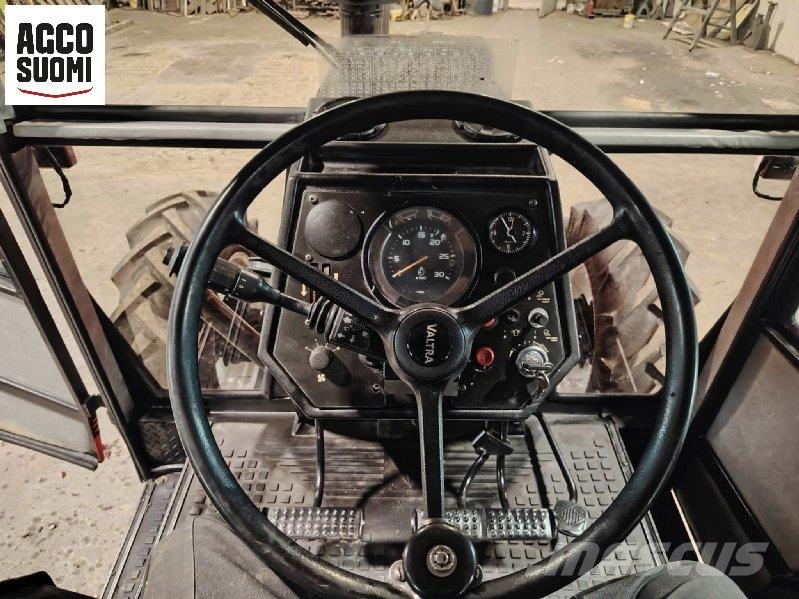 Valtra 605 Ciągniki rolnicze