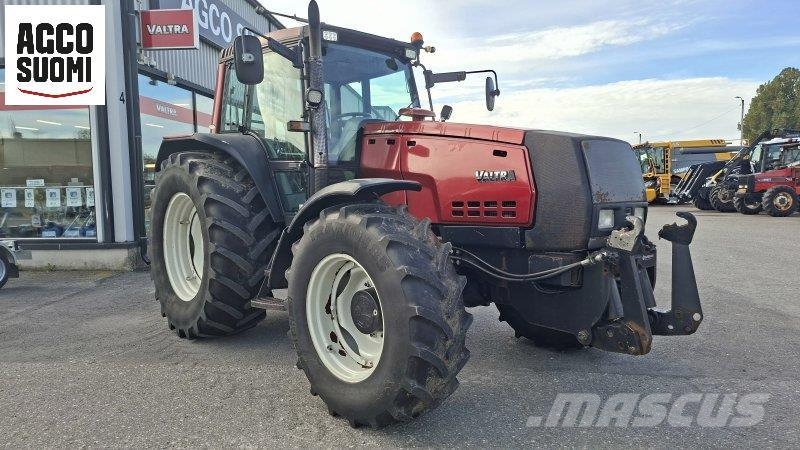 Valtra 8550 HT ETUN.LAITE 拖拉机/农用车