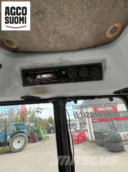 Valtra 8750 MEGA Traktorer