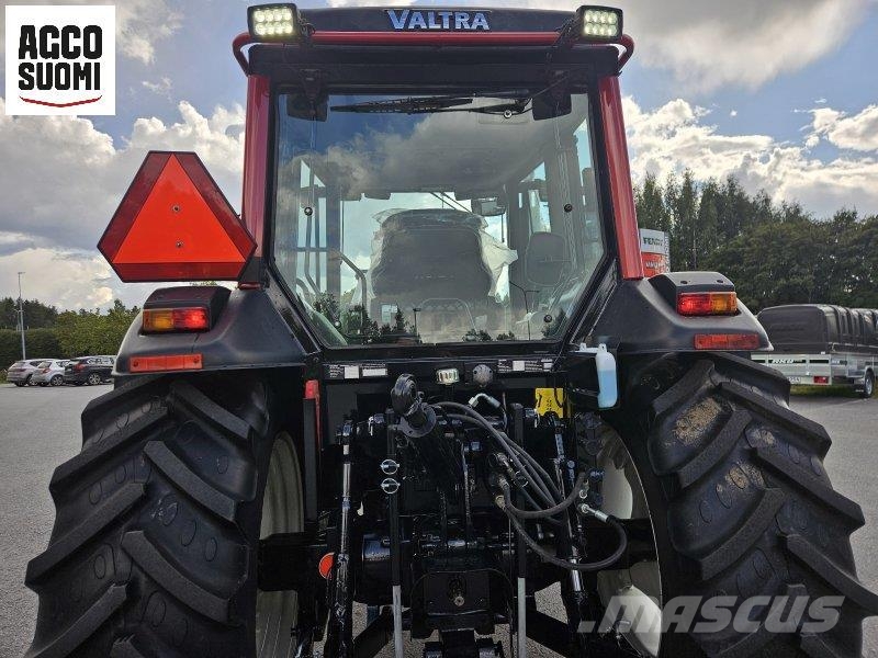 Valtra A75 AC Traktorid